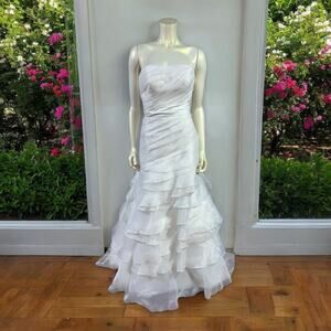 Allure Bridal P840 White A-Line Wedding Strapless Tiered Size 8 $1700 Retail